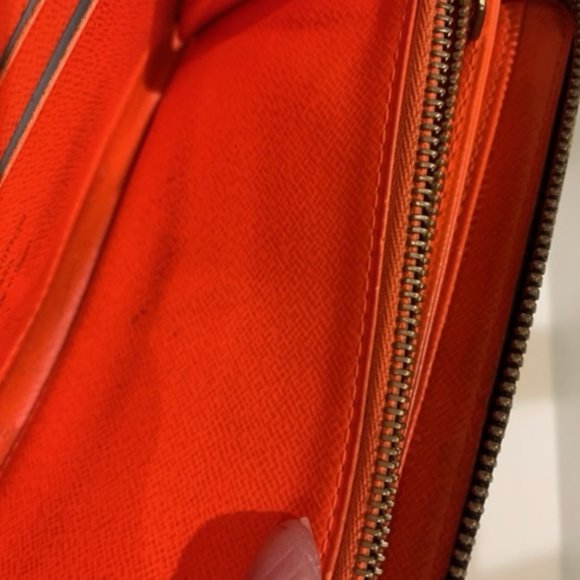 Authentic Louis Vuitton Graffiti zippy wallet case - Picture 10 of 13